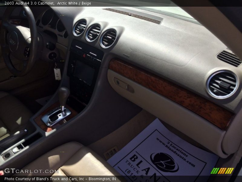 Arctic White / Beige 2003 Audi A4 3.0 Cabriolet