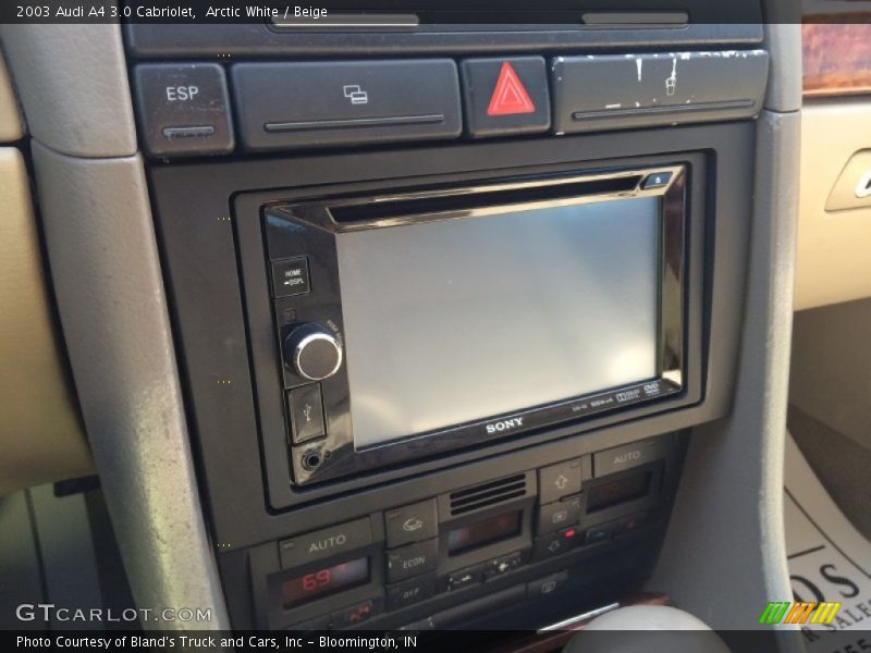 Arctic White / Beige 2003 Audi A4 3.0 Cabriolet