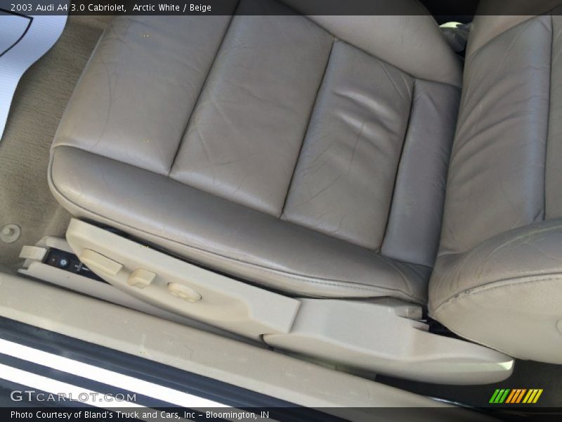 Arctic White / Beige 2003 Audi A4 3.0 Cabriolet