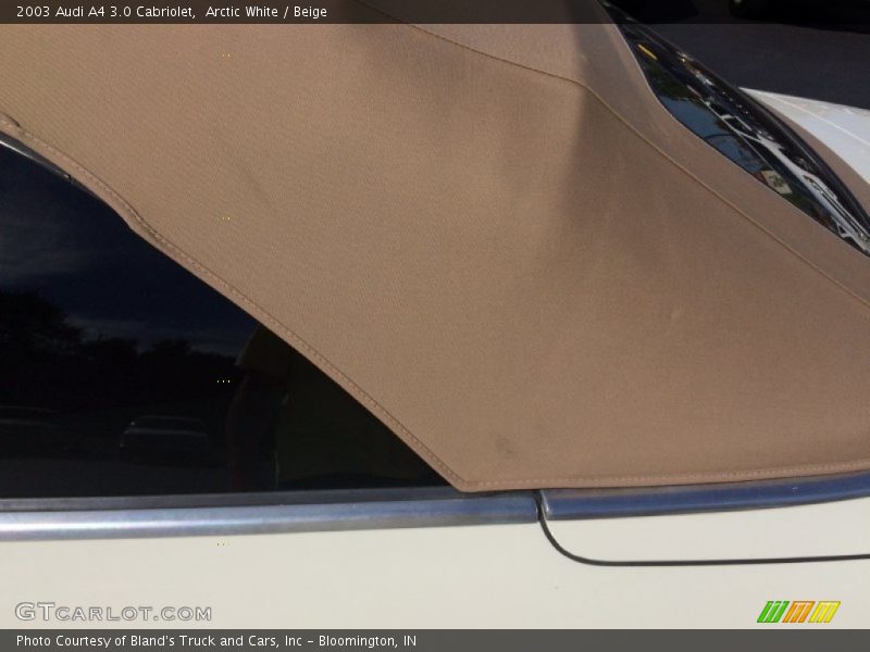 Arctic White / Beige 2003 Audi A4 3.0 Cabriolet