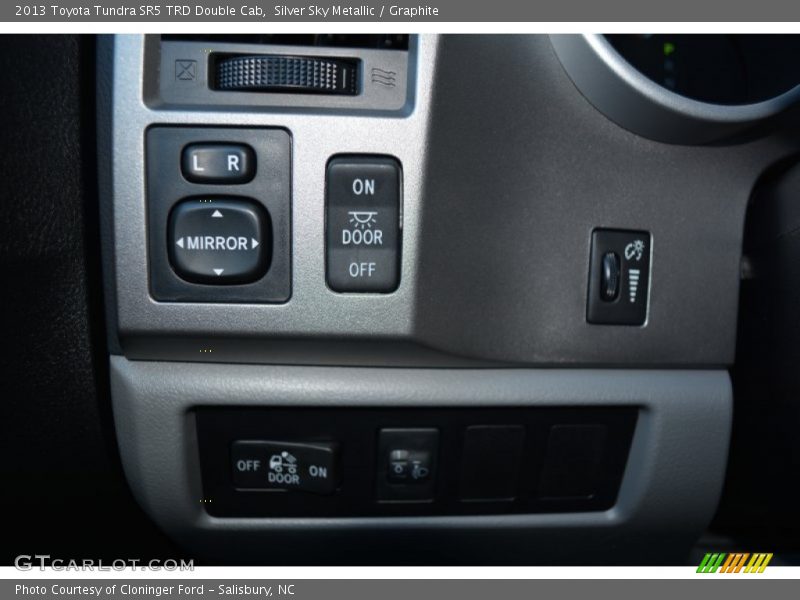 Silver Sky Metallic / Graphite 2013 Toyota Tundra SR5 TRD Double Cab