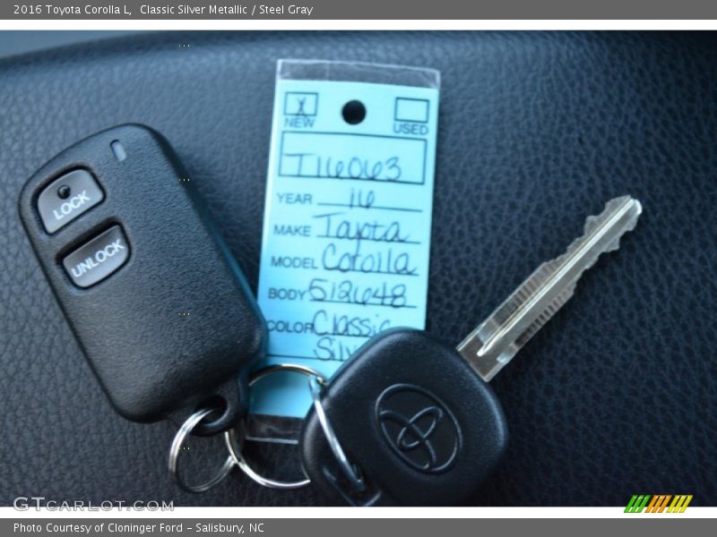 Classic Silver Metallic / Steel Gray 2016 Toyota Corolla L