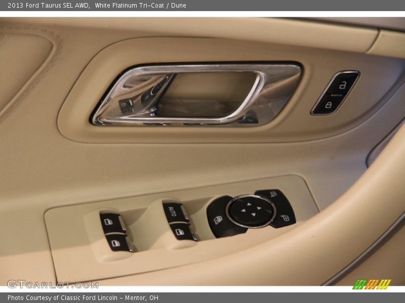 White Platinum Tri-Coat / Dune 2013 Ford Taurus SEL AWD