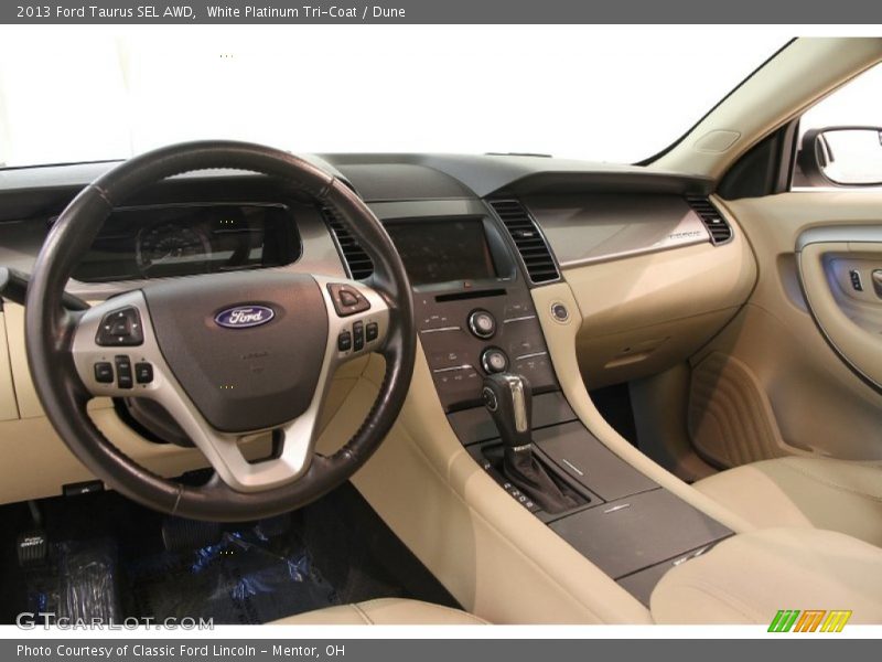 White Platinum Tri-Coat / Dune 2013 Ford Taurus SEL AWD