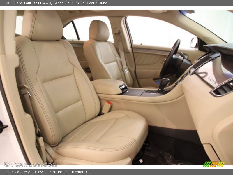 White Platinum Tri-Coat / Dune 2013 Ford Taurus SEL AWD