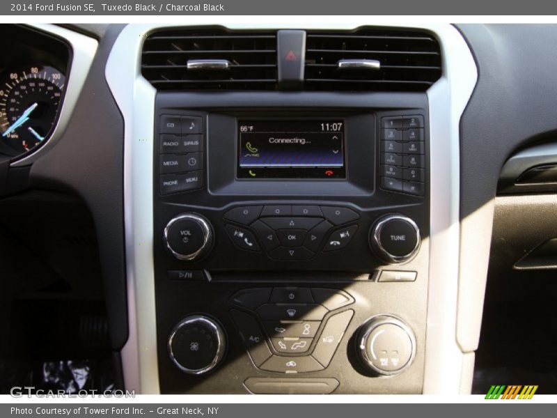 Tuxedo Black / Charcoal Black 2014 Ford Fusion SE