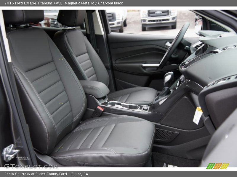 Magnetic Metallic / Charcoal Black 2016 Ford Escape Titanium 4WD