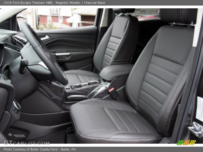 Magnetic Metallic / Charcoal Black 2016 Ford Escape Titanium 4WD