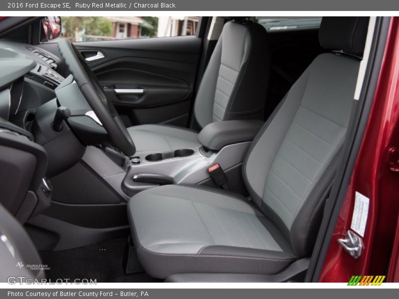 Front Seat of 2016 Escape SE