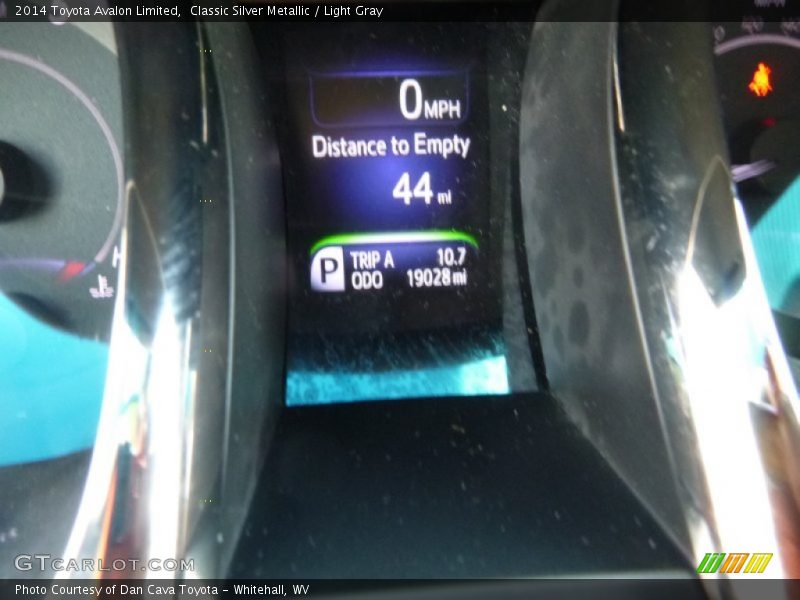 Classic Silver Metallic / Light Gray 2014 Toyota Avalon Limited