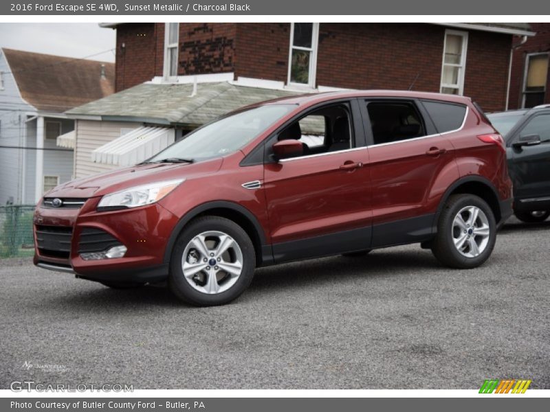 Sunset Metallic / Charcoal Black 2016 Ford Escape SE 4WD