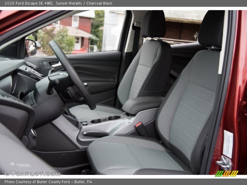 Sunset Metallic / Charcoal Black 2016 Ford Escape SE 4WD