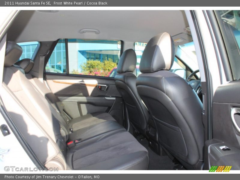 Frost White Pearl / Cocoa Black 2011 Hyundai Santa Fe SE