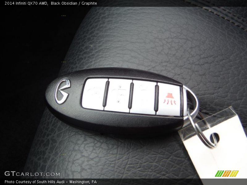 Keys of 2014 QX70 AWD