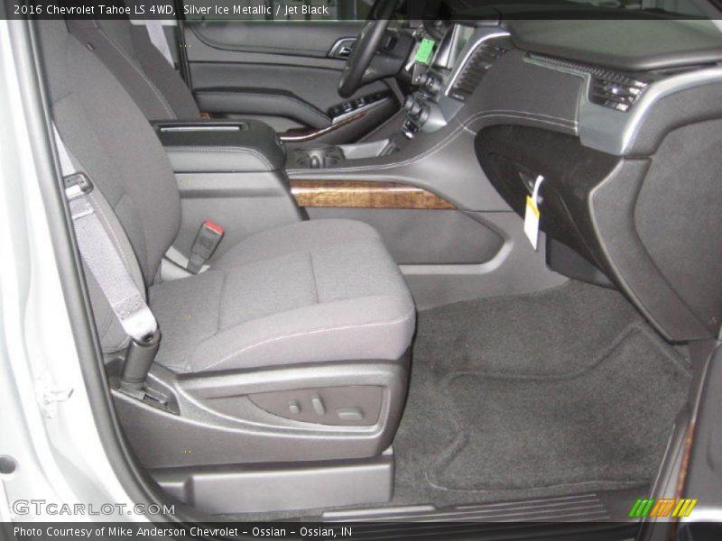 Silver Ice Metallic / Jet Black 2016 Chevrolet Tahoe LS 4WD
