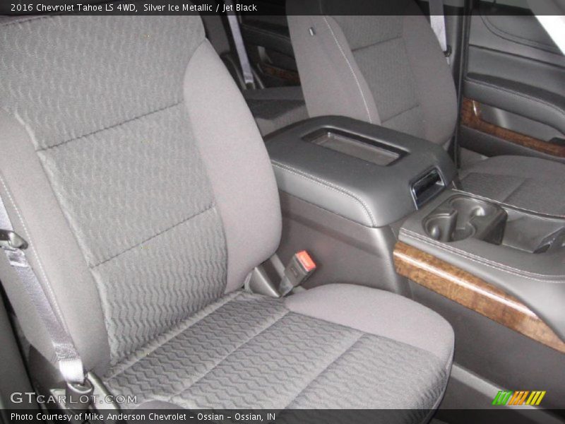 Silver Ice Metallic / Jet Black 2016 Chevrolet Tahoe LS 4WD