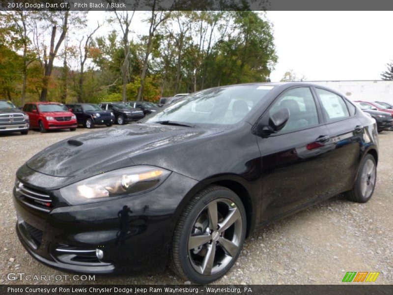 Front 3/4 View of 2016 Dart GT