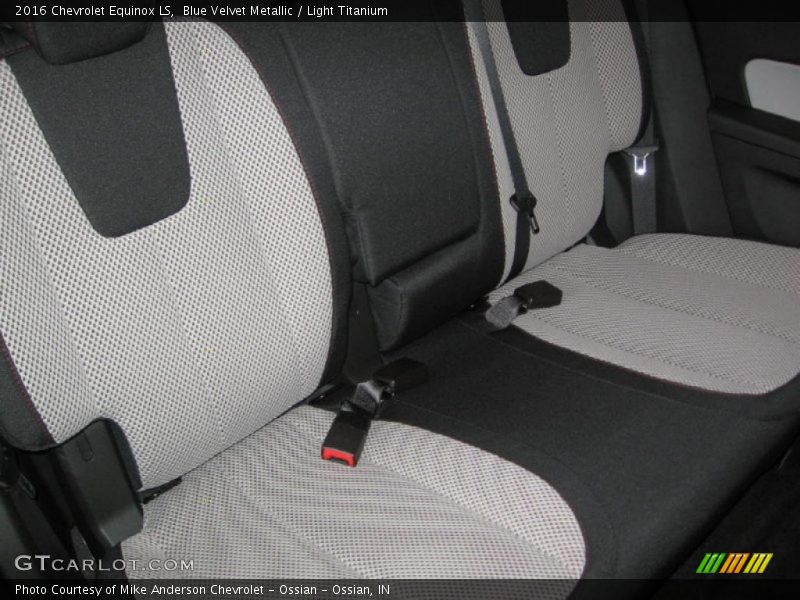 Blue Velvet Metallic / Light Titanium 2016 Chevrolet Equinox LS