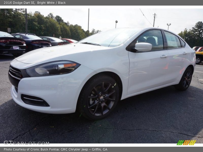 Bright White / Black 2016 Dodge Dart SE