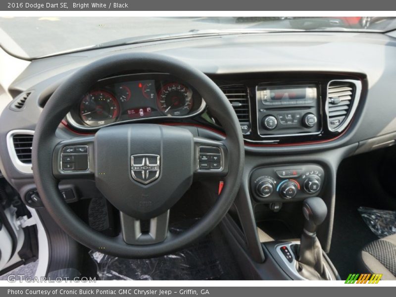 Bright White / Black 2016 Dodge Dart SE