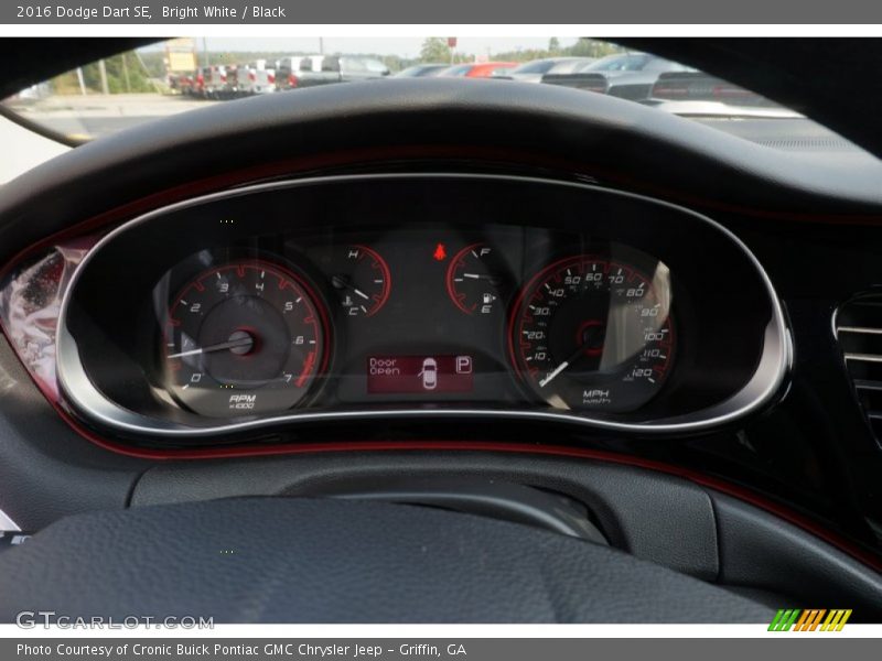 Bright White / Black 2016 Dodge Dart SE