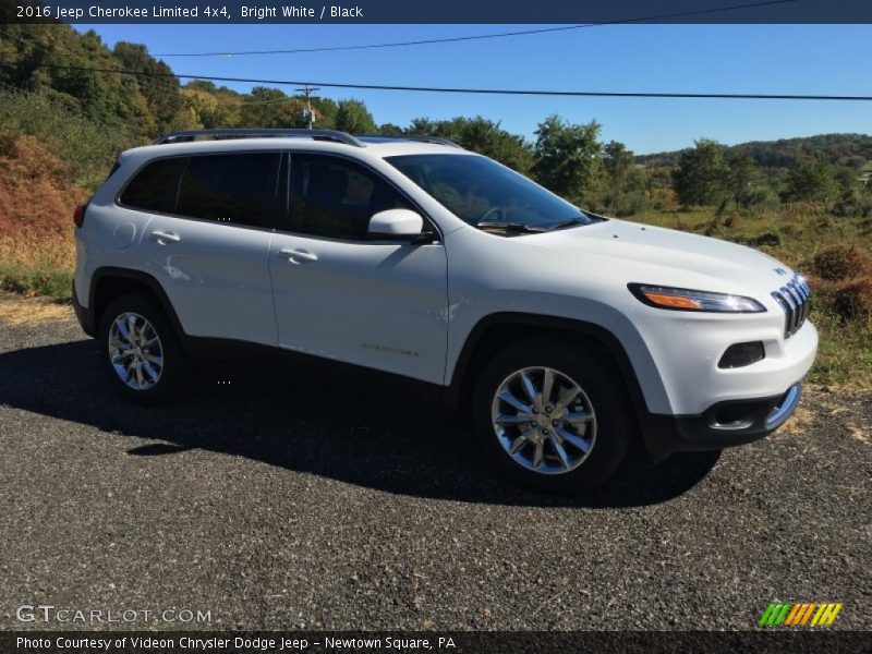 Bright White / Black 2016 Jeep Cherokee Limited 4x4