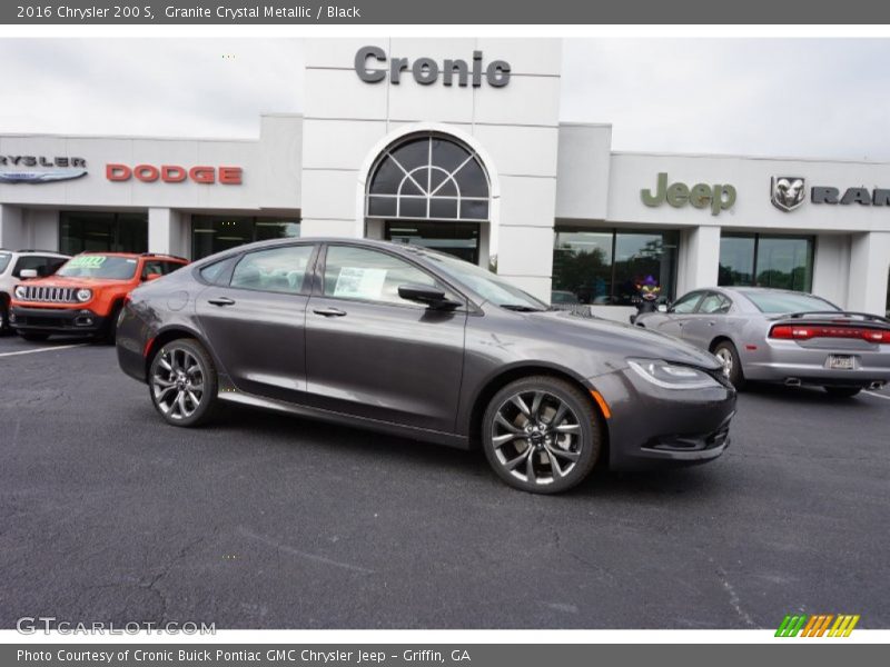 Granite Crystal Metallic / Black 2016 Chrysler 200 S