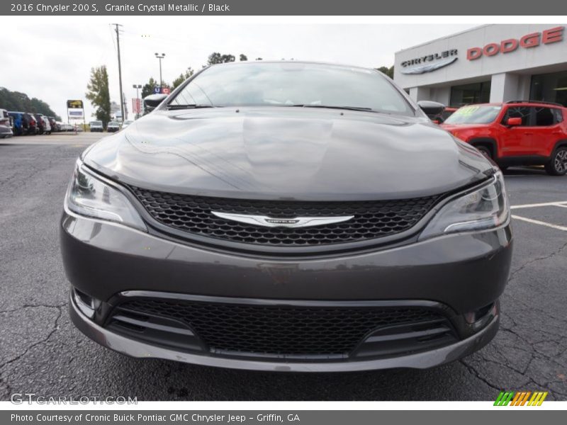 Granite Crystal Metallic / Black 2016 Chrysler 200 S