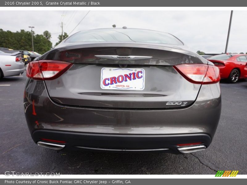 Granite Crystal Metallic / Black 2016 Chrysler 200 S