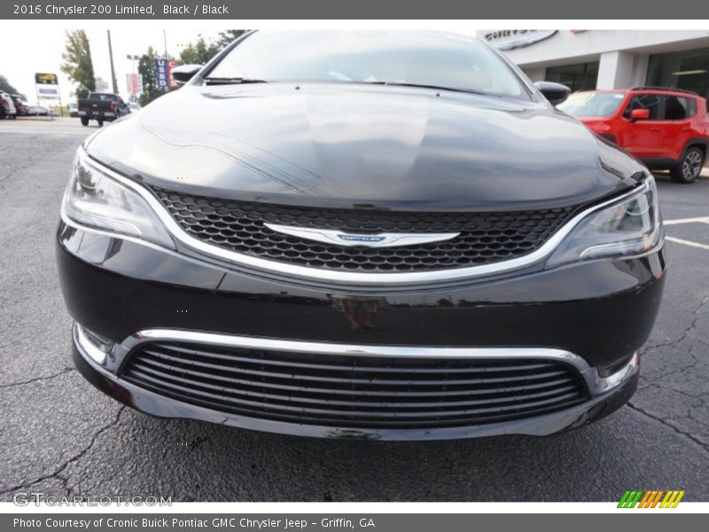 Black / Black 2016 Chrysler 200 Limited