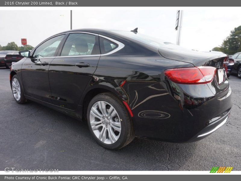Black / Black 2016 Chrysler 200 Limited