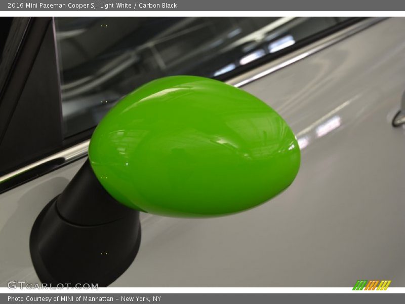 Light White / Carbon Black 2016 Mini Paceman Cooper S