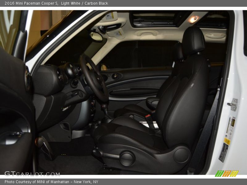Light White / Carbon Black 2016 Mini Paceman Cooper S
