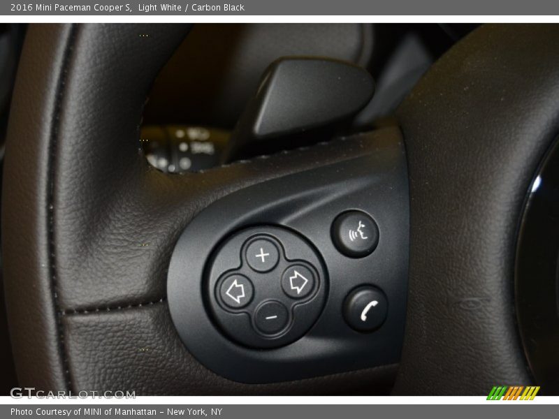 Light White / Carbon Black 2016 Mini Paceman Cooper S