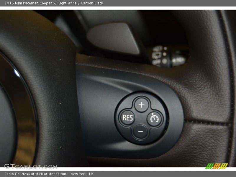 Light White / Carbon Black 2016 Mini Paceman Cooper S