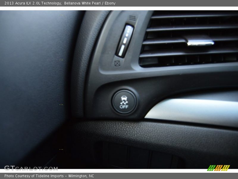 Bellanova White Pearl / Ebony 2013 Acura ILX 2.0L Technology