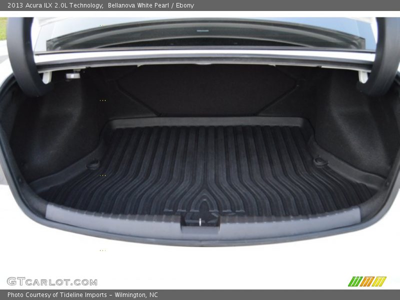 Bellanova White Pearl / Ebony 2013 Acura ILX 2.0L Technology