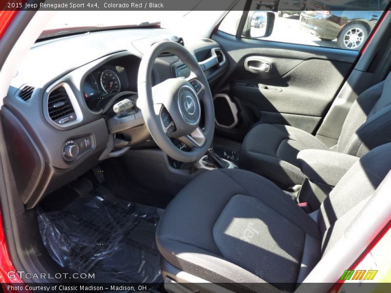 Colorado Red / Black 2015 Jeep Renegade Sport 4x4