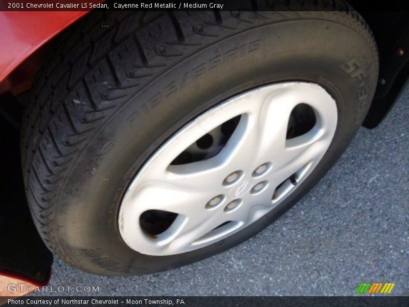 Cayenne Red Metallic / Medium Gray 2001 Chevrolet Cavalier LS Sedan