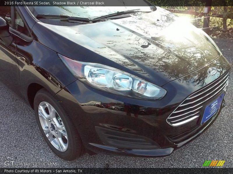 Shadow Black / Charcoal Black 2016 Ford Fiesta SE Sedan