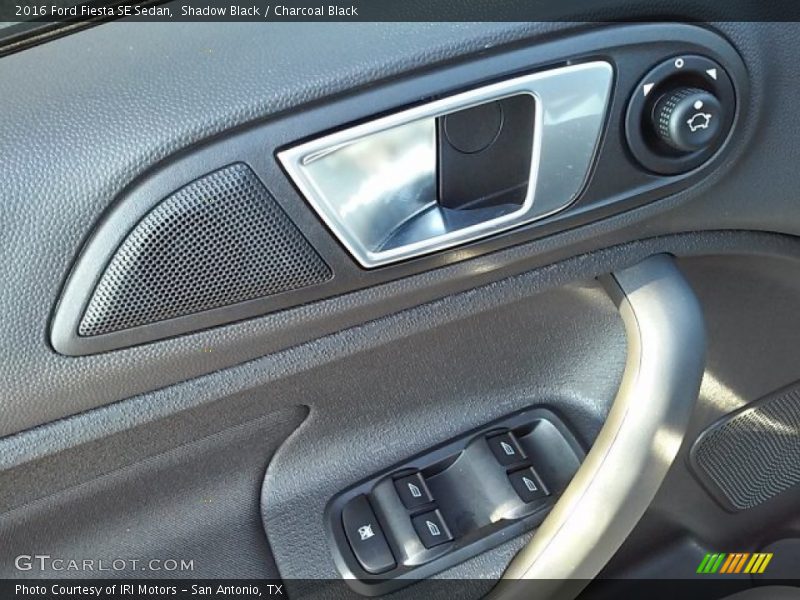 Shadow Black / Charcoal Black 2016 Ford Fiesta SE Sedan