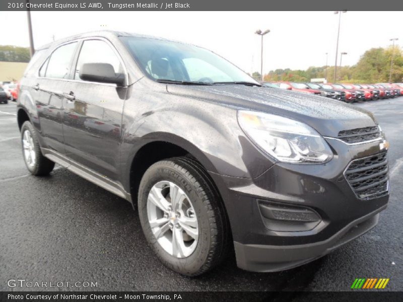 Front 3/4 View of 2016 Equinox LS AWD