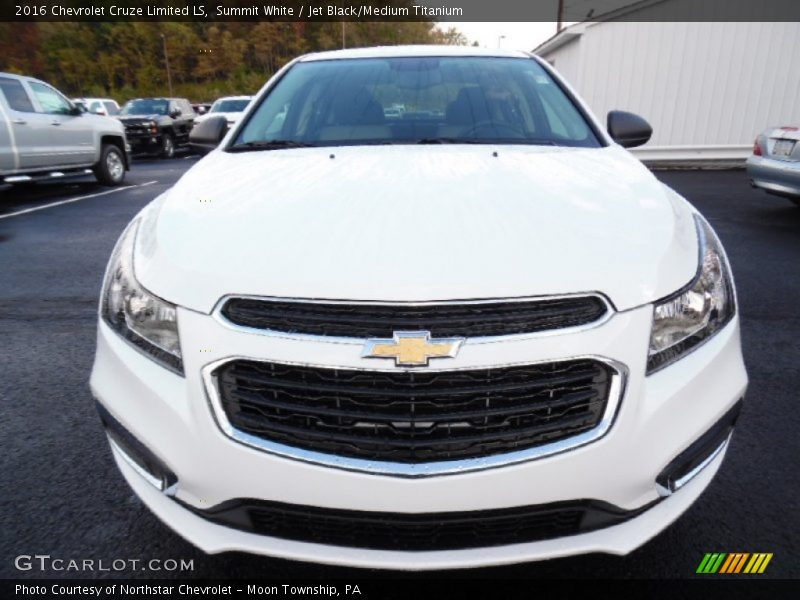 Summit White / Jet Black/Medium Titanium 2016 Chevrolet Cruze Limited LS
