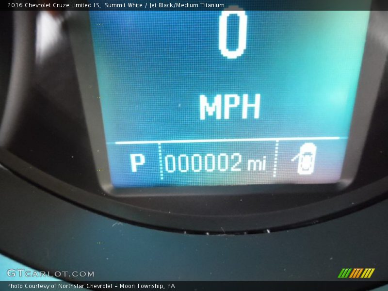 Summit White / Jet Black/Medium Titanium 2016 Chevrolet Cruze Limited LS