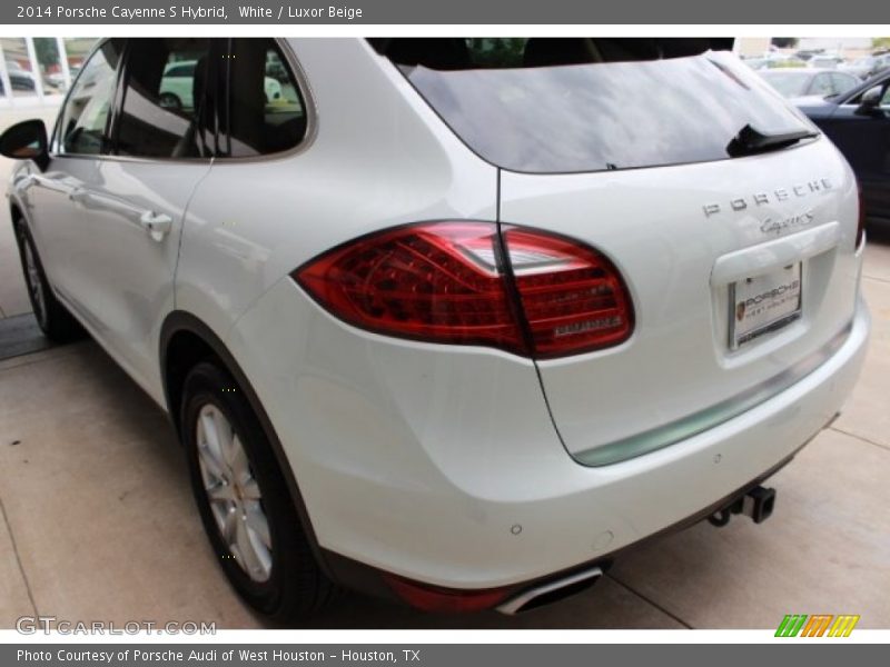 White / Luxor Beige 2014 Porsche Cayenne S Hybrid