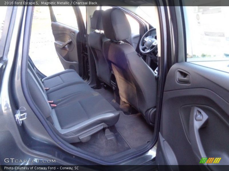 Magnetic Metallic / Charcoal Black 2016 Ford Escape S