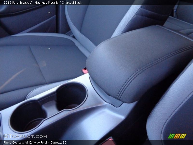 Magnetic Metallic / Charcoal Black 2016 Ford Escape S