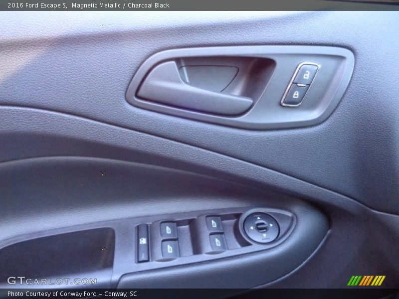 Magnetic Metallic / Charcoal Black 2016 Ford Escape S