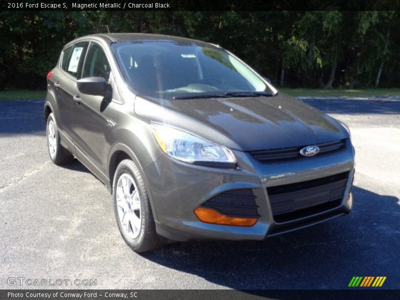 Magnetic Metallic / Charcoal Black 2016 Ford Escape S
