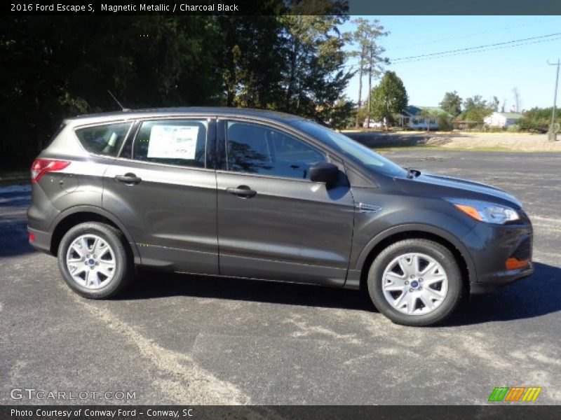 Magnetic Metallic / Charcoal Black 2016 Ford Escape S